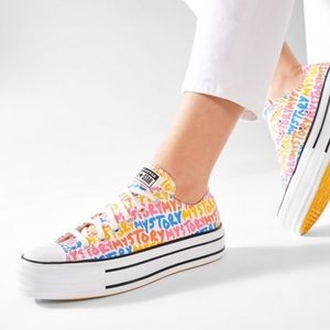 NWT Converse Chuck Taylor All Star Women’s Shoes